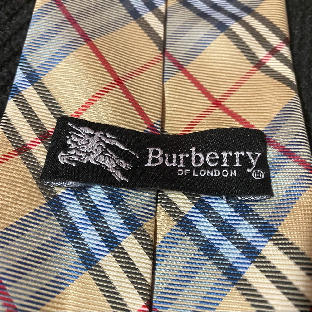 Burberry tie